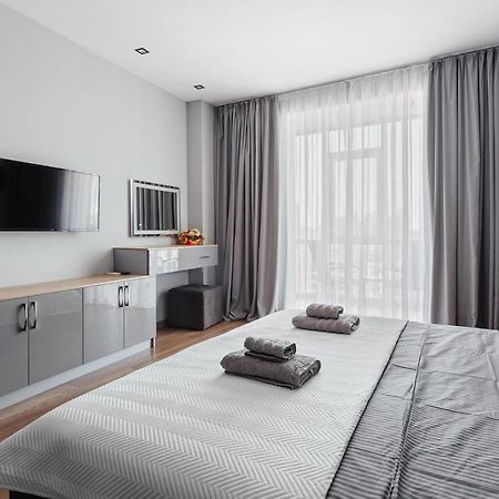 Grey Apartment Одесса Экстерьер фото