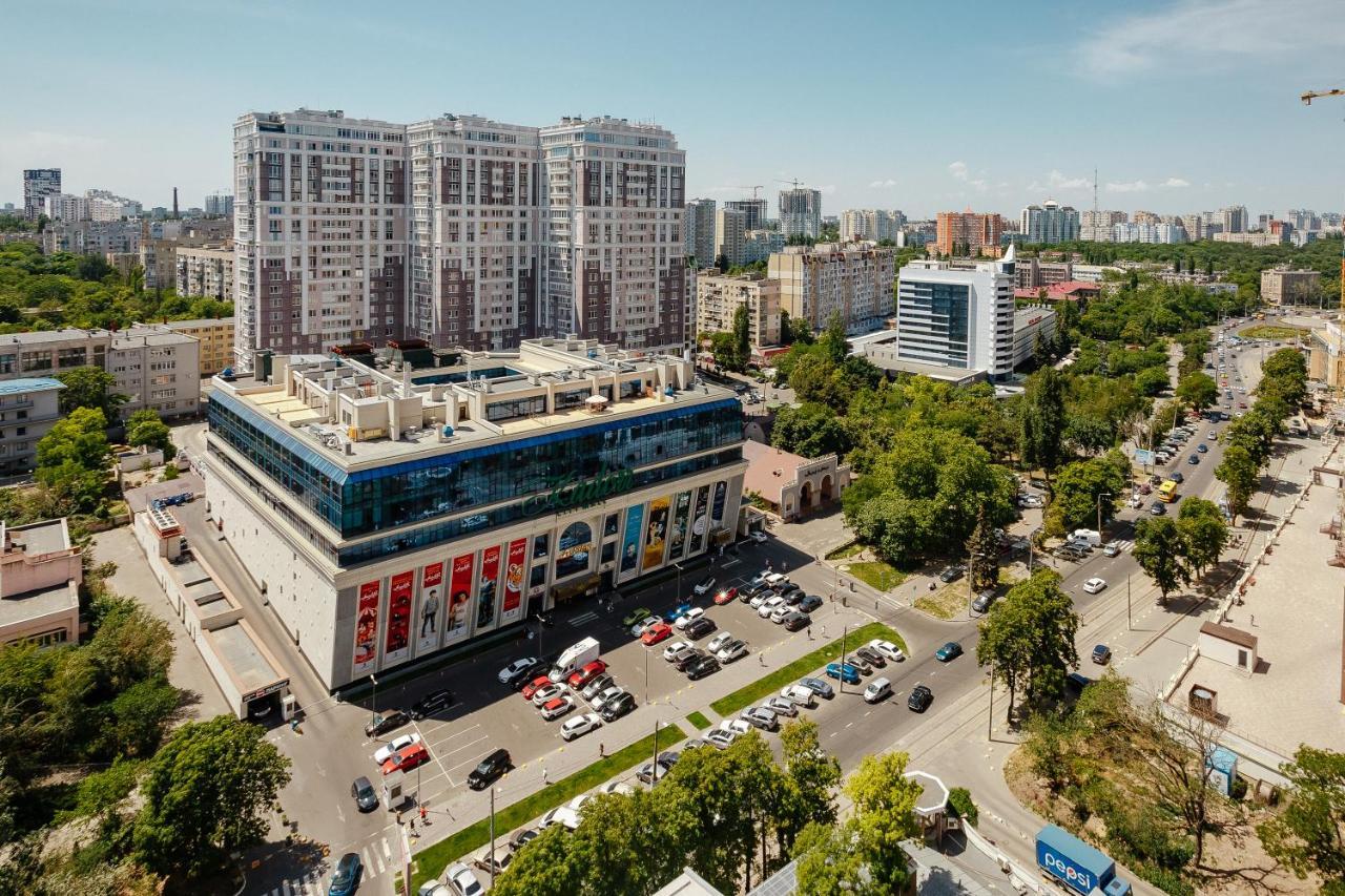 Grey Apartment Одесса Экстерьер фото